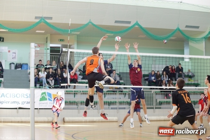 Zdjęcie w galerii na portalu naszraciborz.pl: ZSOMS najlepszy w miejskich rozgrywkach siatkówki wiadomości z regionu