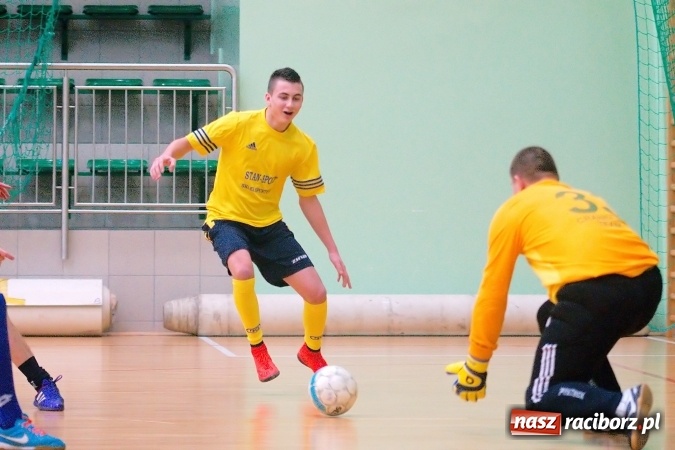 Zdjęcie w galerii na portalu naszraciborz.pl: HLPN: Ostatni weekend fazy zasadniczej w II lidze. Pewna wygrana FC Po Nalewce. Błażejowice minimalnie lepsze od Ultimate Team wiadomości z regionu