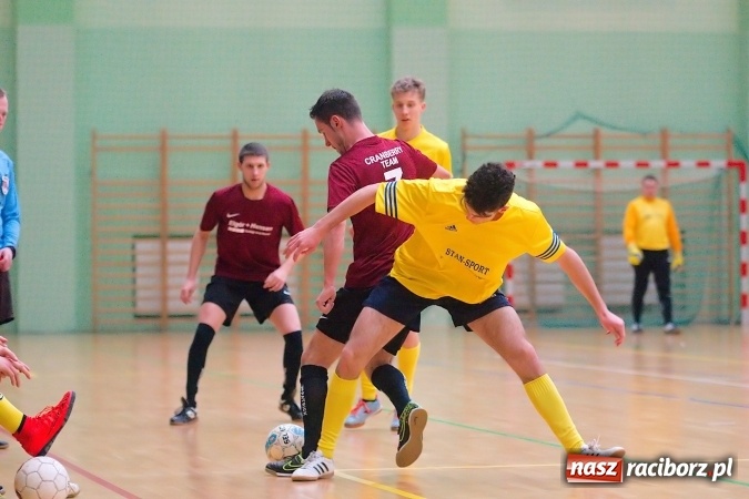 Zdjęcie w galerii na portalu naszraciborz.pl: HLPN: Ostatni weekend fazy zasadniczej w II lidze. Pewna wygrana FC Po Nalewce. Błażejowice minimalnie lepsze od Ultimate Team wiadomości z regionu