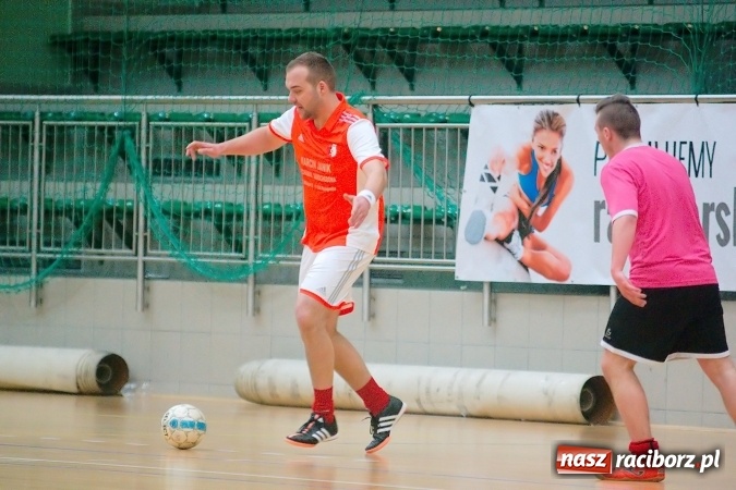 Zdjęcie w galerii na portalu naszraciborz.pl: HLPN: Ostatni weekend fazy zasadniczej w II lidze. Pewna wygrana FC Po Nalewce. Błażejowice minimalnie lepsze od Ultimate Team wiadomości z regionu