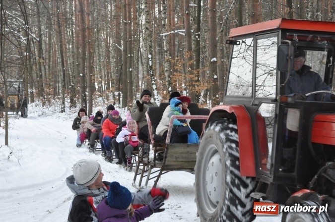 Zdjęcie w galerii na portalu naszraciborz.pl: Samborowice zajechały do Jankowic, czyli koncert a teraz kulig zbliża dwie zgrane wioski wiadomości z regionu