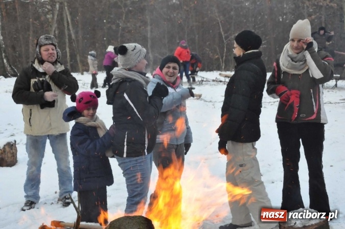 Zdjęcie w galerii na portalu naszraciborz.pl: Samborowice zajechały do Jankowic, czyli koncert a teraz kulig zbliża dwie zgrane wioski wiadomości z regionu