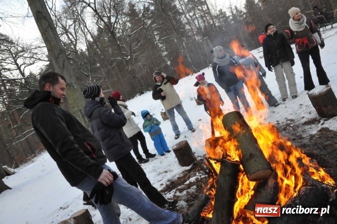 Zdjęcie w galerii na portalu naszraciborz.pl: Samborowice zajechały do Jankowic, czyli koncert a teraz kulig zbliża dwie zgrane wioski wiadomości z regionu