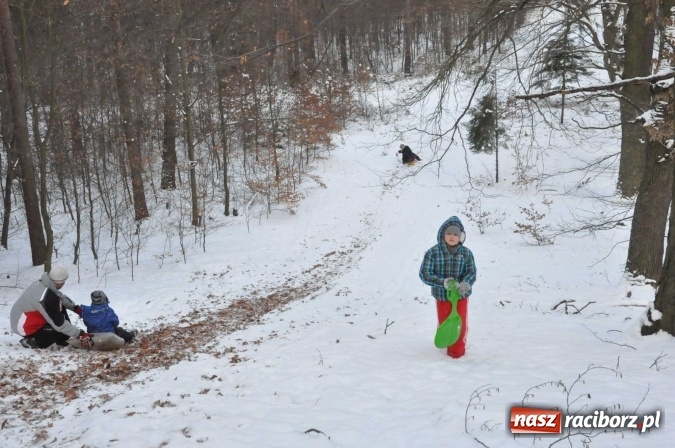 Zdjęcie w galerii na portalu naszraciborz.pl: Samborowice zajechały do Jankowic, czyli koncert a teraz kulig zbliża dwie zgrane wioski wiadomości z regionu
