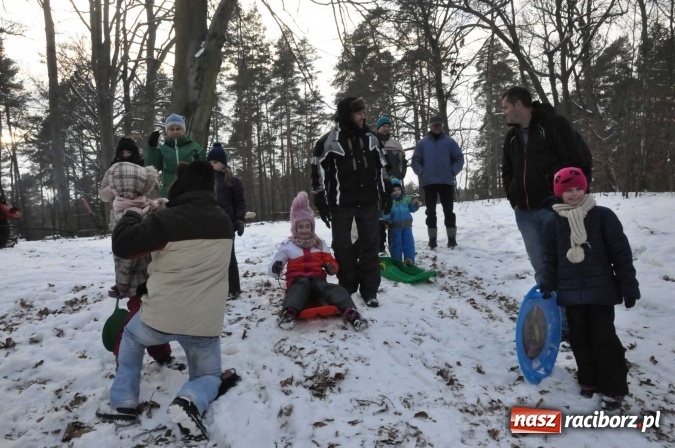 Zdjęcie w galerii na portalu naszraciborz.pl: Samborowice zajechały do Jankowic, czyli koncert a teraz kulig zbliża dwie zgrane wioski wiadomości z regionu