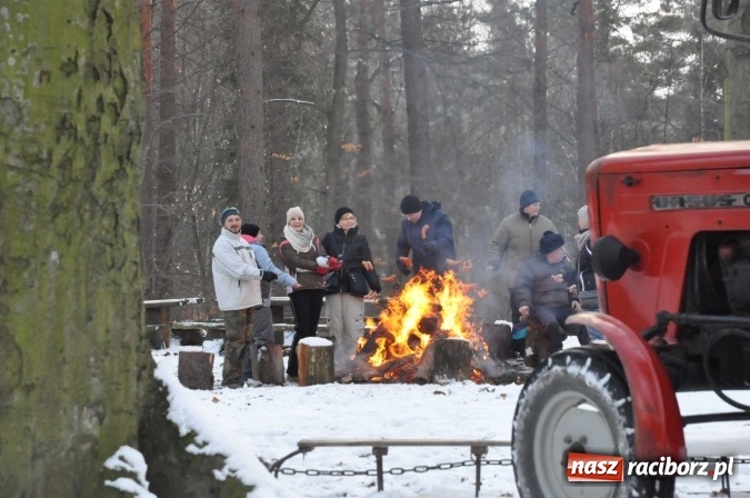 Zdjęcie w galerii na portalu naszraciborz.pl: Samborowice zajechały do Jankowic, czyli koncert a teraz kulig zbliża dwie zgrane wioski wiadomości z regionu