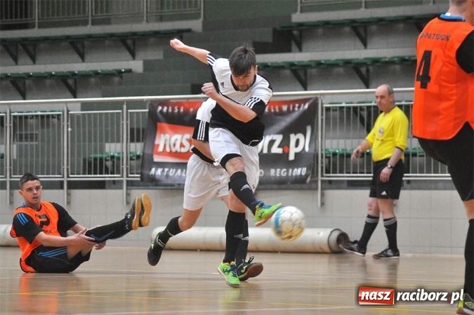 Zdjęcie w galerii na portalu naszraciborz.pl: Walka o mistrzostwo do ostatniego meczu wiadomości z regionu