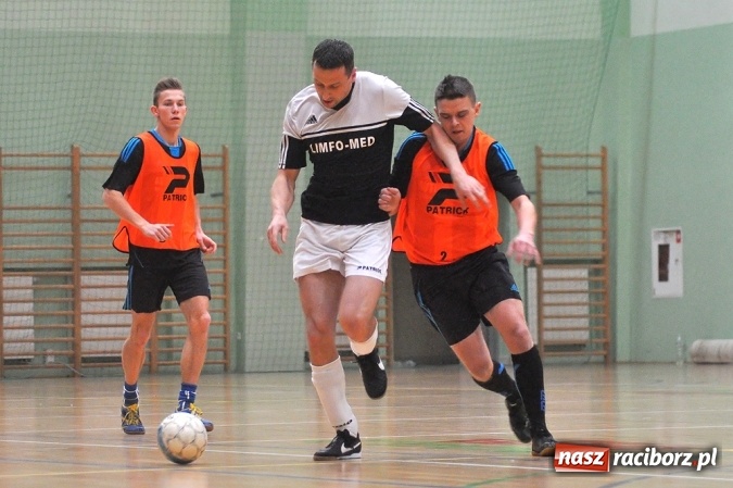 Zdjęcie w galerii na portalu naszraciborz.pl: Walka o mistrzostwo do ostatniego meczu wiadomości z regionu