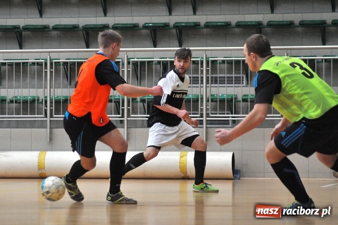 Zdjęcie w galerii na portalu naszraciborz.pl: Walka o mistrzostwo do ostatniego meczu wiadomości z regionu