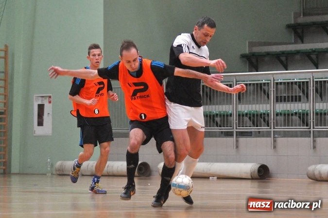 Zdjęcie w galerii na portalu naszraciborz.pl: Walka o mistrzostwo do ostatniego meczu wiadomości z regionu