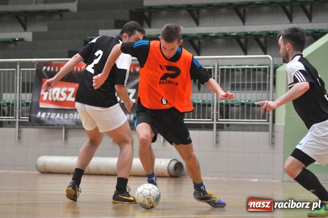 Zdjęcie w galerii na portalu naszraciborz.pl: Walka o mistrzostwo do ostatniego meczu wiadomości z regionu