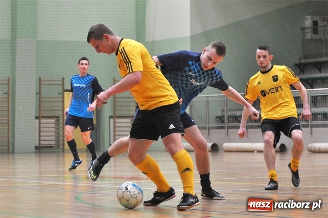 Zdjęcie w galerii na portalu naszraciborz.pl: Walka o mistrzostwo do ostatniego meczu wiadomości z regionu