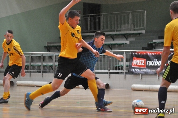Zdjęcie w galerii na portalu naszraciborz.pl: Walka o mistrzostwo do ostatniego meczu wiadomości z regionu