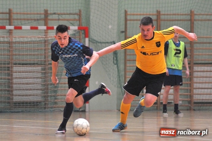 Zdjęcie w galerii na portalu naszraciborz.pl: Walka o mistrzostwo do ostatniego meczu wiadomości z regionu