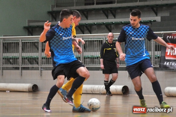 Zdjęcie w galerii na portalu naszraciborz.pl: Walka o mistrzostwo do ostatniego meczu wiadomości z regionu