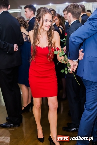 Zdjęcie w galerii na portalu naszraciborz.pl: Maturzyści z Mechanika zamykają w Bravo w Tworkowie sezon studniówkowy FOTO i WIDEO wiadomości z regionu