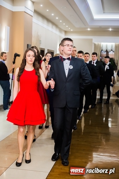 Zdjęcie w galerii na portalu naszraciborz.pl: Maturzyści z Mechanika zamykają w Bravo w Tworkowie sezon studniówkowy FOTO i WIDEO wiadomości z regionu