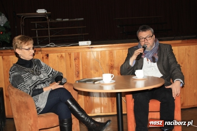 Zdjęcie w galerii na portalu naszraciborz.pl: Spotkanie autorskie w Krzanowicach - dr Jodliński promował pamiętniki ks. Pawlara wiadomości z regionu