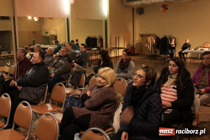 Zdjęcie w galerii na portalu naszraciborz.pl: Spotkanie autorskie w Krzanowicach - dr Jodliński promował pamiętniki ks. Pawlara wiadomości z regionu