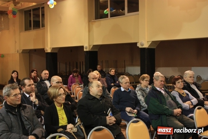 Zdjęcie w galerii na portalu naszraciborz.pl: Spotkanie autorskie w Krzanowicach - dr Jodliński promował pamiętniki ks. Pawlara wiadomości z regionu