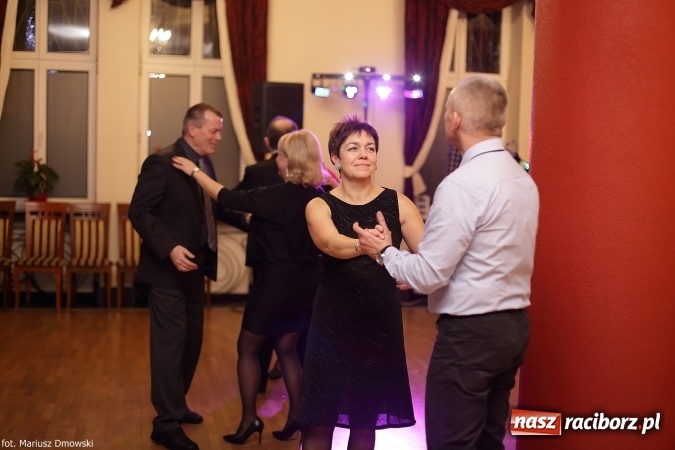 Zdjęcie w galerii na portalu naszraciborz.pl: Sportowcy i nauczyciele bawili się w Raciborskiej wiadomości z regionu