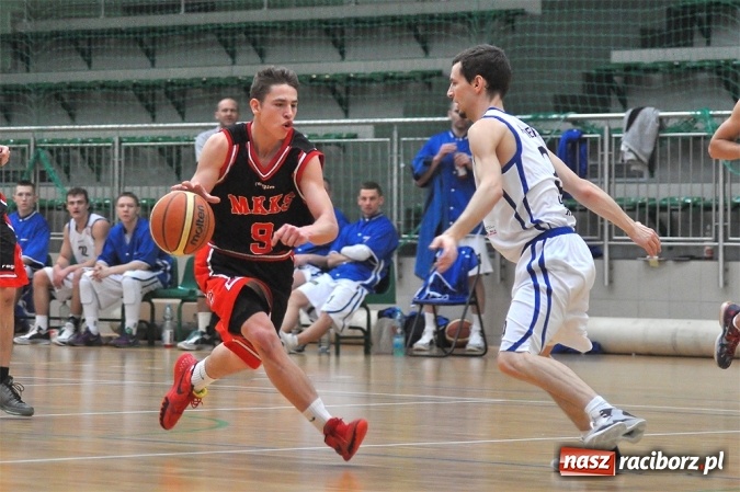 Zdjęcie w galerii na portalu naszraciborz.pl: Lider z Rybnika zbyt mocny dla Ofensywy wiadomości z regionu