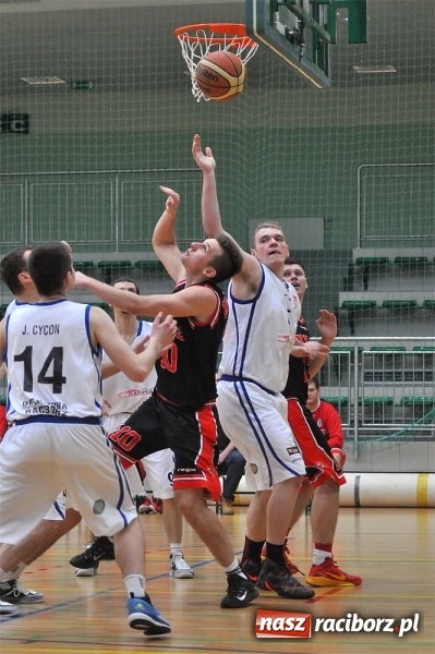 Zdjęcie w galerii na portalu naszraciborz.pl: Lider z Rybnika zbyt mocny dla Ofensywy wiadomości z regionu