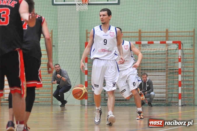 Zdjęcie w galerii na portalu naszraciborz.pl: Lider z Rybnika zbyt mocny dla Ofensywy wiadomości z regionu
