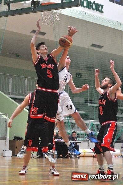 Zdjęcie w galerii na portalu naszraciborz.pl: Lider z Rybnika zbyt mocny dla Ofensywy wiadomości z regionu