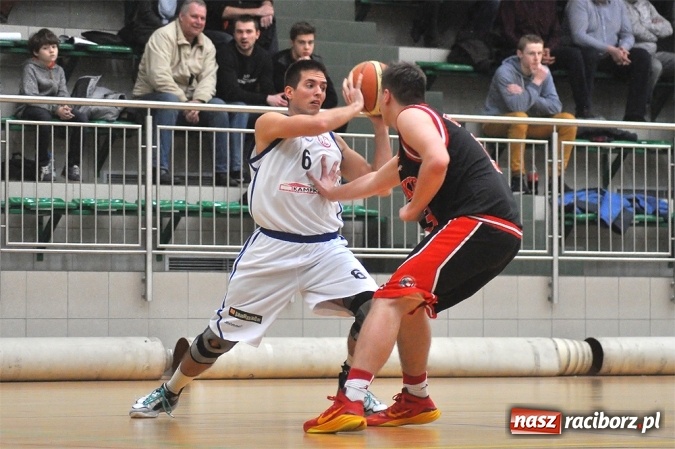 Zdjęcie w galerii na portalu naszraciborz.pl: Lider z Rybnika zbyt mocny dla Ofensywy wiadomości z regionu