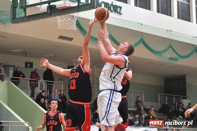 Zdjęcie w galerii na portalu naszraciborz.pl: Lider z Rybnika zbyt mocny dla Ofensywy wiadomości z regionu