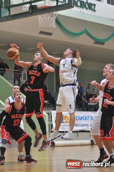 Zdjęcie w galerii na portalu naszraciborz.pl: Lider z Rybnika zbyt mocny dla Ofensywy wiadomości z regionu