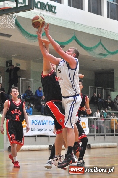 Zdjęcie w galerii na portalu naszraciborz.pl: Lider z Rybnika zbyt mocny dla Ofensywy wiadomości z regionu