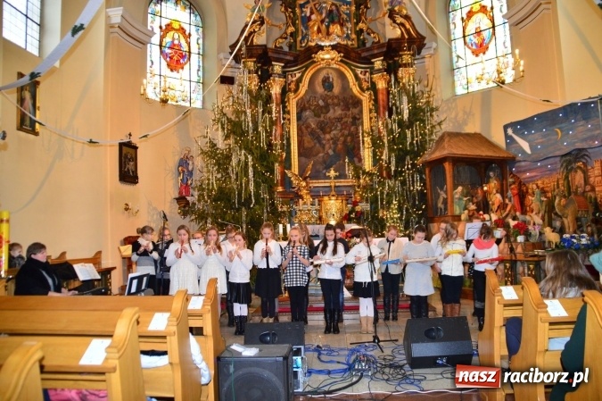 Zdjęcie w galerii na portalu naszraciborz.pl: Świąteczny koncert w bieńkowickiej świątyni wiadomości z regionu