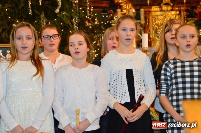 Zdjęcie w galerii na portalu naszraciborz.pl: Świąteczny koncert w bieńkowickiej świątyni wiadomości z regionu