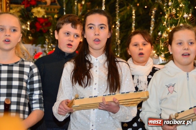 Zdjęcie w galerii na portalu naszraciborz.pl: Świąteczny koncert w bieńkowickiej świątyni wiadomości z regionu