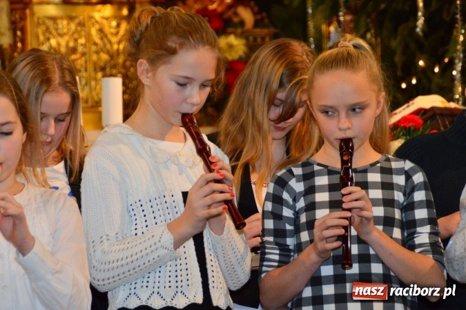 Zdjęcie w galerii na portalu naszraciborz.pl: Świąteczny koncert w bieńkowickiej świątyni wiadomości z regionu