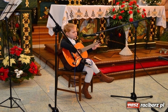 Zdjęcie w galerii na portalu naszraciborz.pl: Świąteczny koncert w bieńkowickiej świątyni wiadomości z regionu