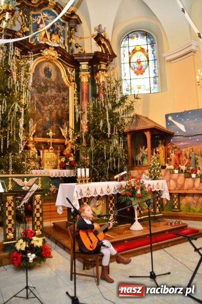 Zdjęcie w galerii na portalu naszraciborz.pl: Świąteczny koncert w bieńkowickiej świątyni wiadomości z regionu