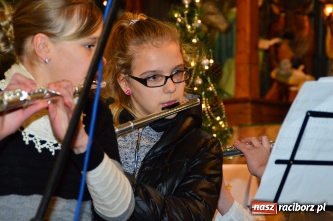 Zdjęcie w galerii na portalu naszraciborz.pl: Świąteczny koncert w bieńkowickiej świątyni wiadomości z regionu