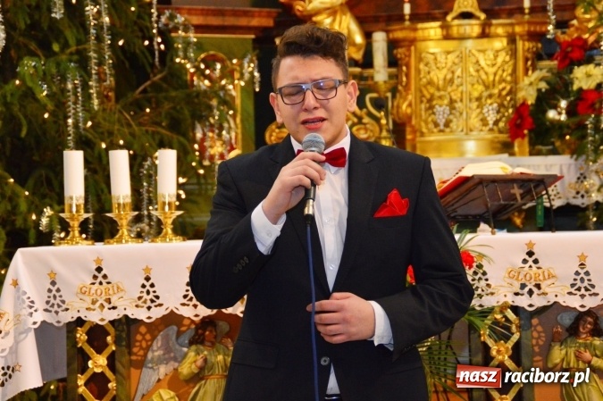 Zdjęcie w galerii na portalu naszraciborz.pl: Świąteczny koncert w bieńkowickiej świątyni wiadomości z regionu
