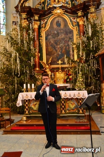 Zdjęcie w galerii na portalu naszraciborz.pl: Świąteczny koncert w bieńkowickiej świątyni wiadomości z regionu