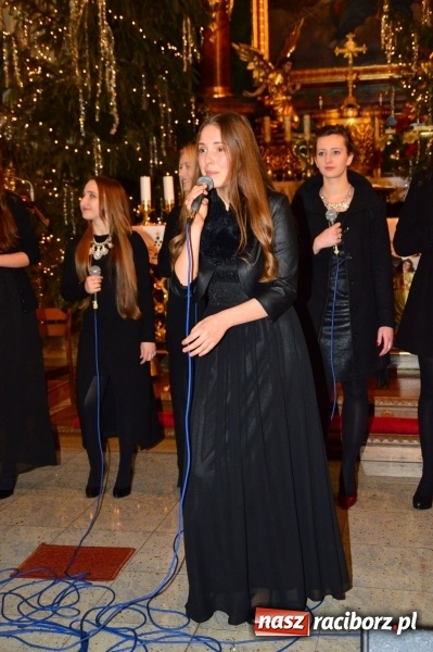 Zdjęcie w galerii na portalu naszraciborz.pl: Świąteczny koncert w bieńkowickiej świątyni wiadomości z regionu