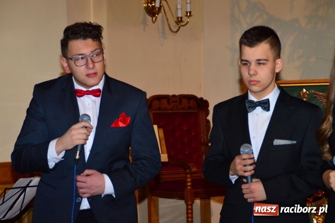 Zdjęcie w galerii na portalu naszraciborz.pl: Świąteczny koncert w bieńkowickiej świątyni wiadomości z regionu