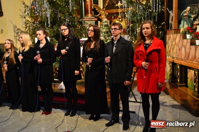 Zdjęcie w galerii na portalu naszraciborz.pl: Świąteczny koncert w bieńkowickiej świątyni wiadomości z regionu