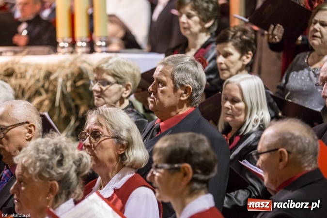 Zdjęcie w galerii na portalu naszraciborz.pl: Kolędy i pastorałki zabrzmiały dziś w kościele NSPJ wiadomości z regionu