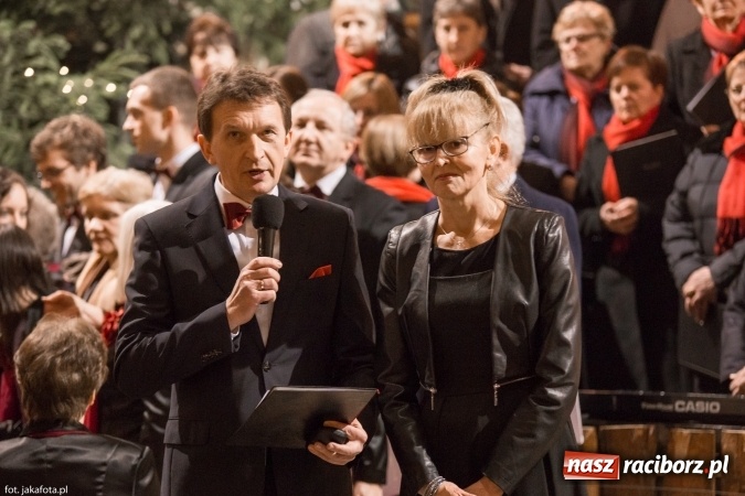 Zdjęcie w galerii na portalu naszraciborz.pl: Kolędy i pastorałki zabrzmiały dziś w kościele NSPJ wiadomości z regionu