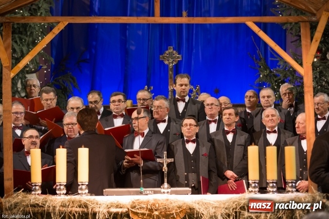 Zdjęcie w galerii na portalu naszraciborz.pl: Kolędy i pastorałki zabrzmiały dziś w kościele NSPJ wiadomości z regionu