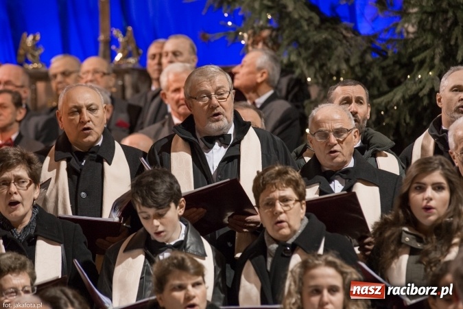 Zdjęcie w galerii na portalu naszraciborz.pl: Kolędy i pastorałki zabrzmiały dziś w kościele NSPJ wiadomości z regionu