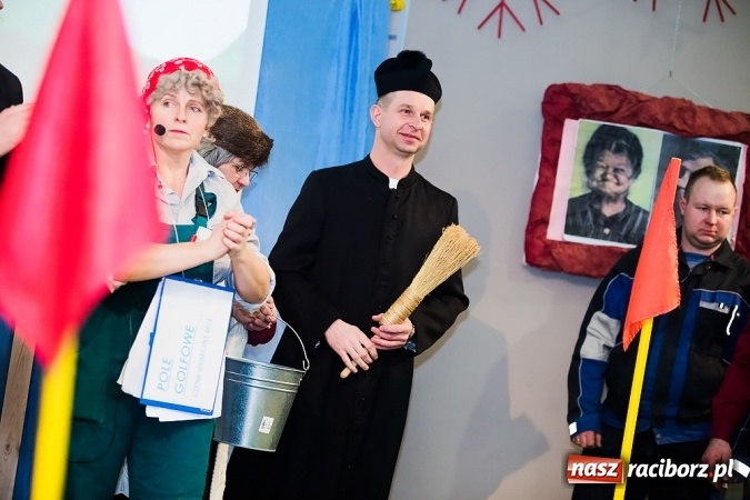 Zdjęcie w galerii na portalu naszraciborz.pl: Żywot człowieka poczciwego, czyli bolesławiki znów dały popis w Tworkowie wiadomości z regionu